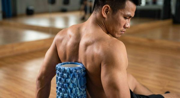 Hướng dẫn sử dụng con lăn giãn cơ (Foam Roller) để nhả cơ cho Boxer