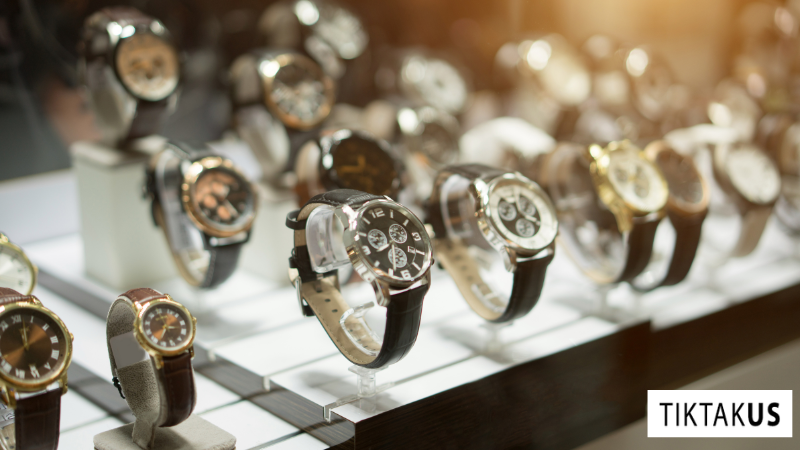 Tặng đồng hồ mang hàm ý bạn muốn cùng đối phương đi qua mọi khoảnh khắc trong cuộc sống