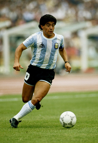 qua-bong-huyen-thoai-tango-1982-1