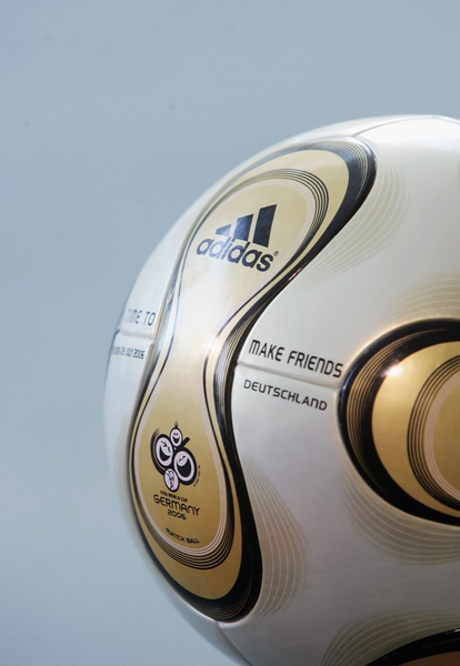 qua-bong-huyen-thoai-Teamgeist 2006-1