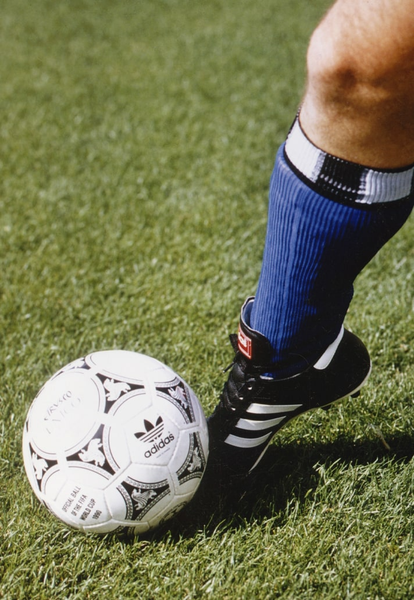 qua-bong-huyen-thoai-testar-questra-1