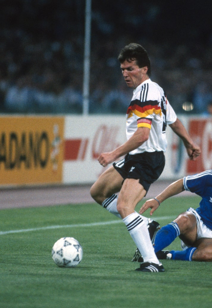 qua-bong-huyen-thoai-testar-questra -2