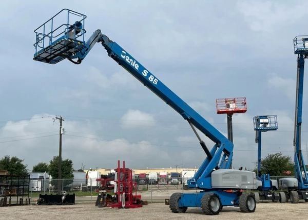 Lý do cần lựa chọn Xe Boom Lift đúng loại