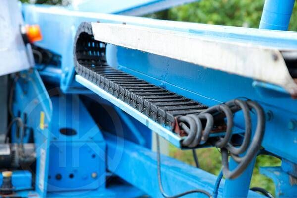 Các lỗi thường gặp liên quan đến dầu thủy lực xe nâng người