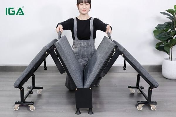 Giường gấp gọn có bánh xe dễ dàng gấp làm 3