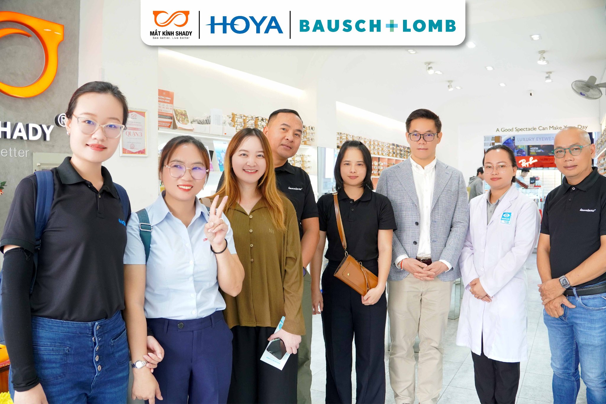 Đối Tác HOYA Và Bausch + Lomb Ghé Thăm Mắt Kính Shady – 315 Lê Văn Sỹ
