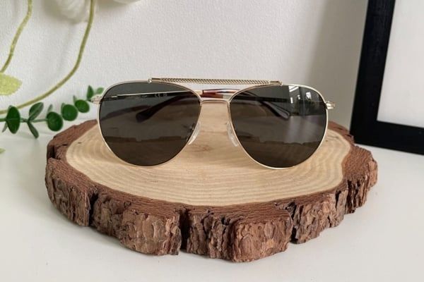 mắt kính lacoste chính hãng