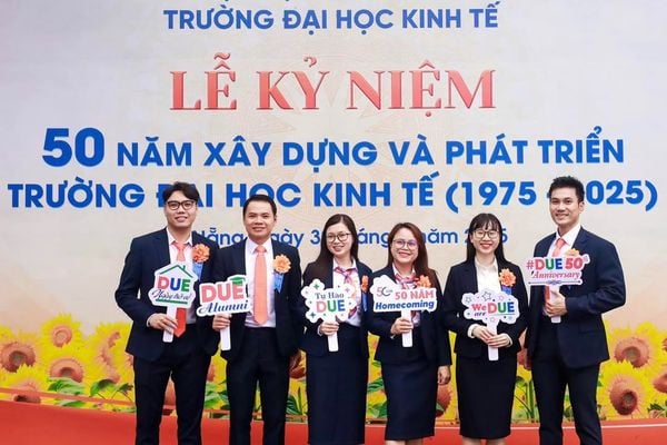Đồng Phục Vest Doanh Nghiệp Merriman: Giải Pháp Nâng Tầm Thương Hiệu