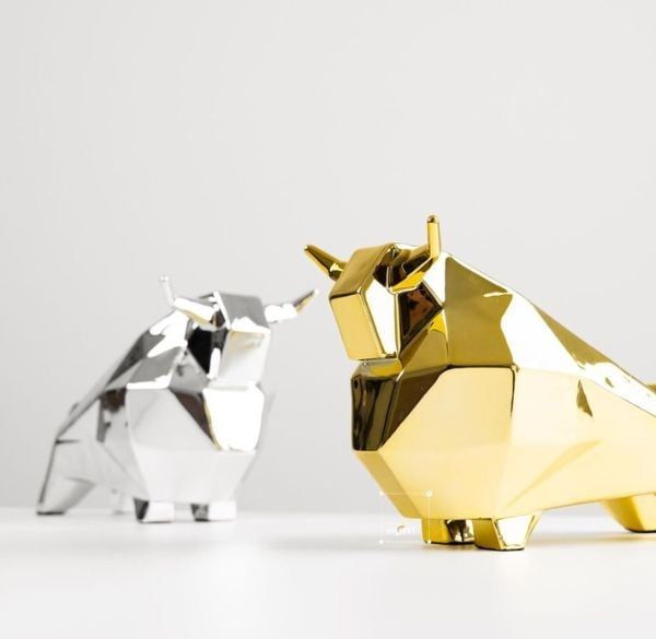 Lựa chọn kệ rượu vang bằng gỗ phù hợp phòng khách