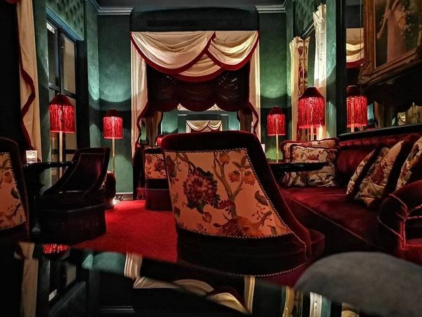 Nội thất Pháp tại Khách sạn 5 sao Maison Souquet Paris
