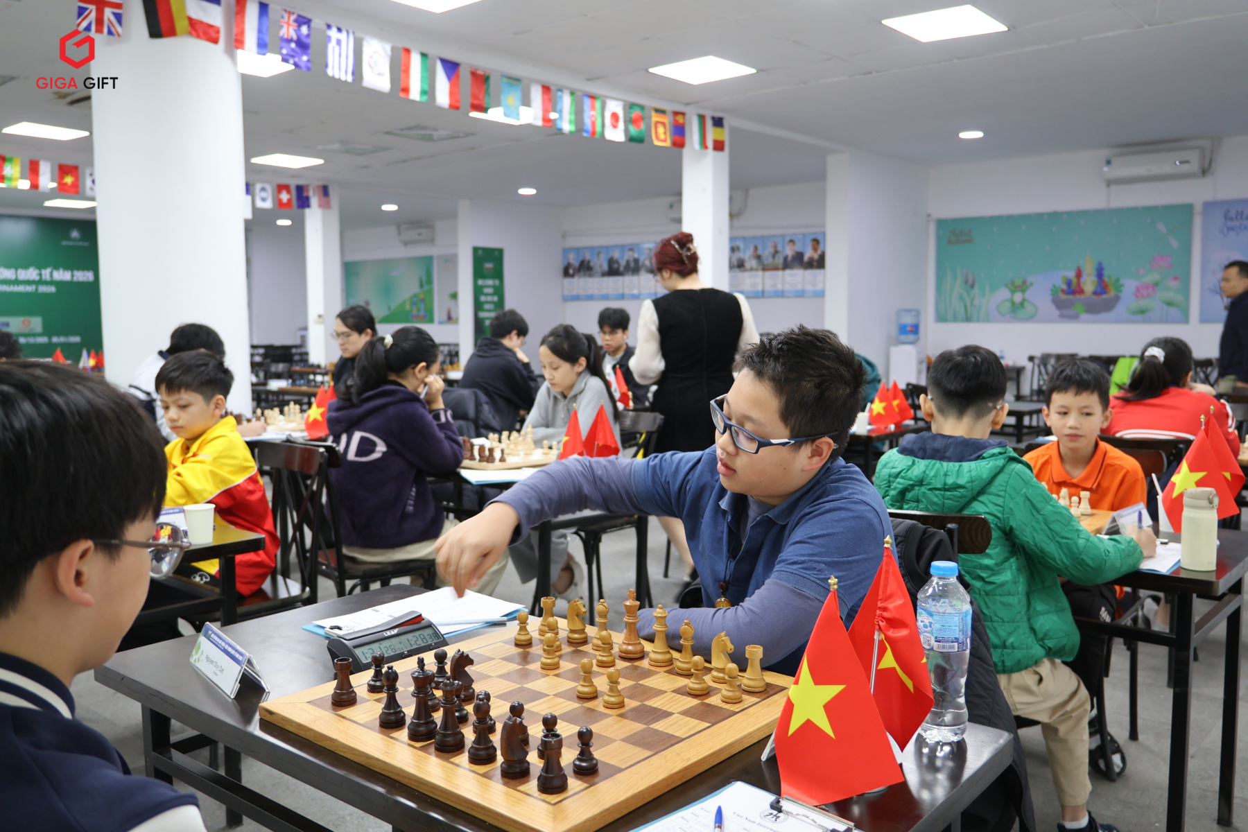 Các kỳ thủ trẻ của Việt Nam tranh tài tại giải đấu