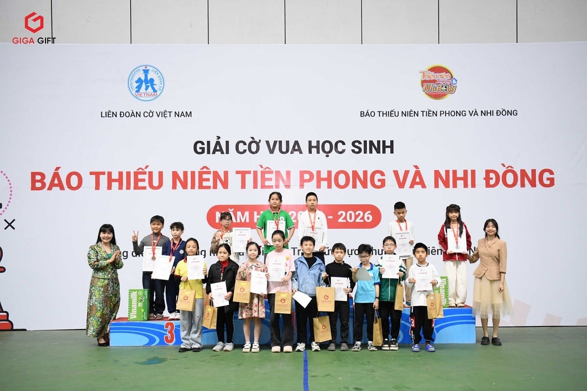 Gian hàng quà tặng lưu niệm của Giga Gift tại giải đấu.