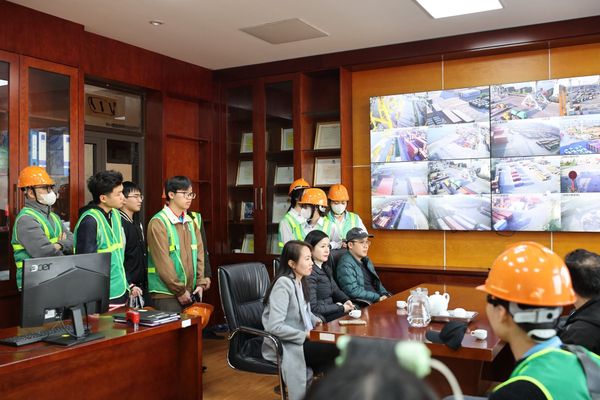 Việc học gắn với thực tế giúp sinh viên làm quen với các công nghệ quản lý logistics chuyên nghiệp