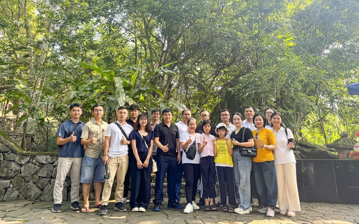 Unicom JSC Tham quan di tích K9 Đá Chông (2)