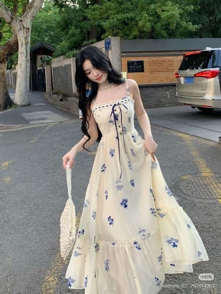 Các kiểu váy hè đẹp nhất - Váy hai dây