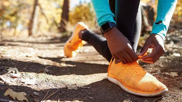 Top 10 đôi giày HOT nhất 2025 - Minimal Runner