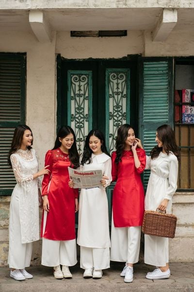 Giày sneakers trắng