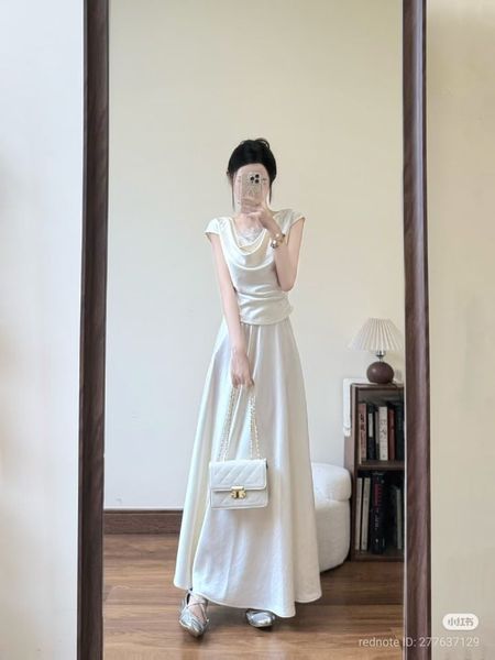 Outfit đi đám cưới cho nữ - Đồng bộ giày và phụ kiện