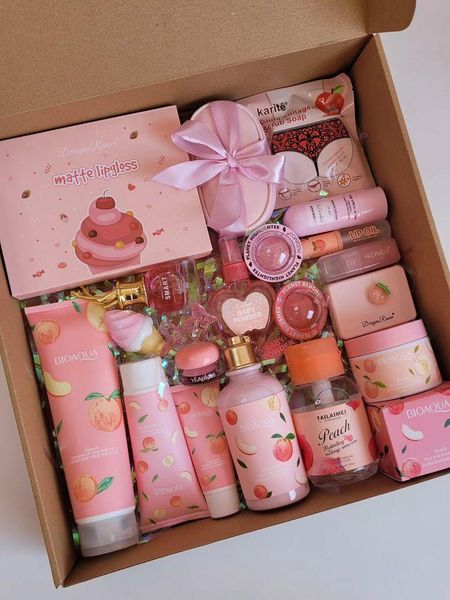 Tặng quà 20/10 cho người yêu Mỹ phẩm và son môi