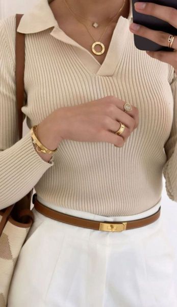 Quiet Luxury với phụ kiện tinh giản