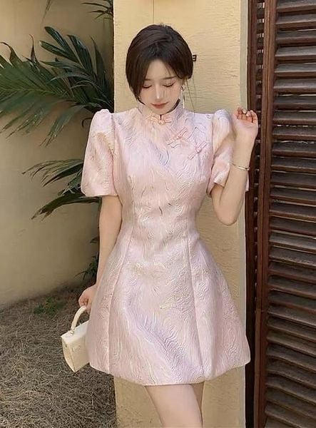 Đầm gấm cổ tàu