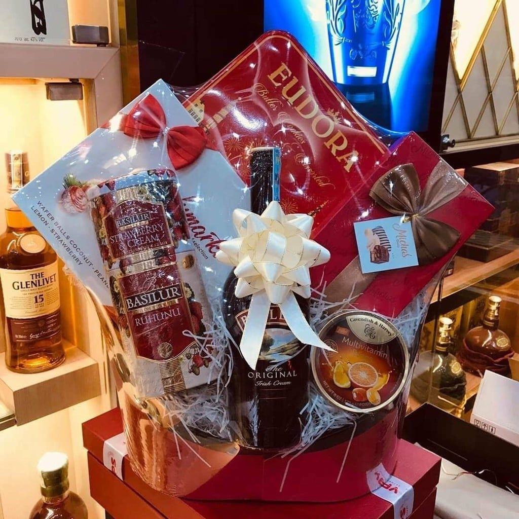 phụ kiện trang trí giỏ quà Tết