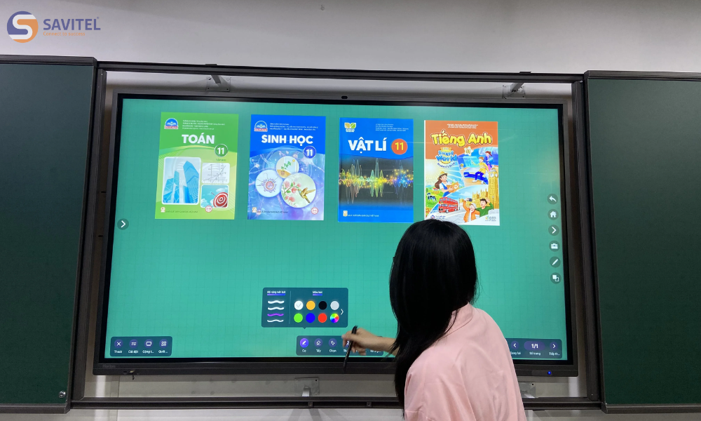 Thiết bị giáo dục tiểu học hiện đại