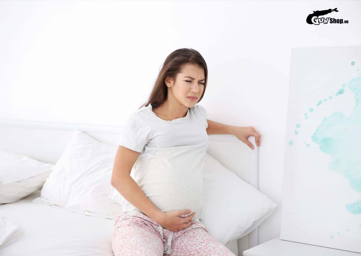 Có nên quan hệ khi mang thai tháng thứ 5 hay không? Có hại gì không?