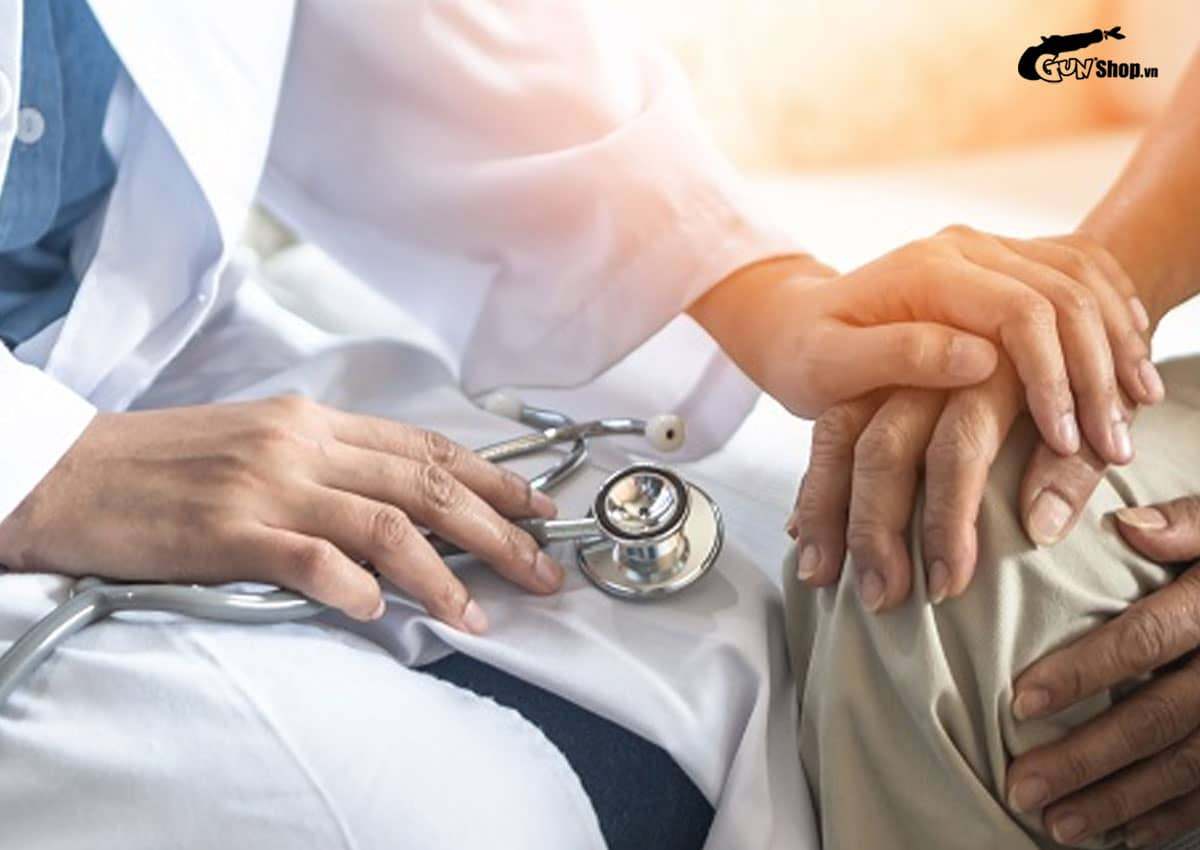 Bị giang mai có quan hệ được không?