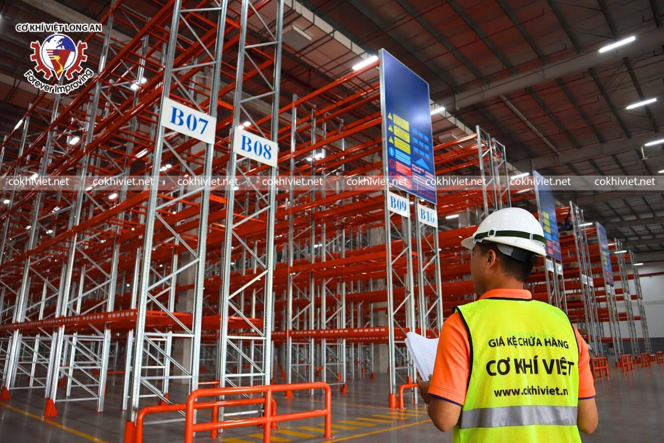 kệ selective ngành logistics