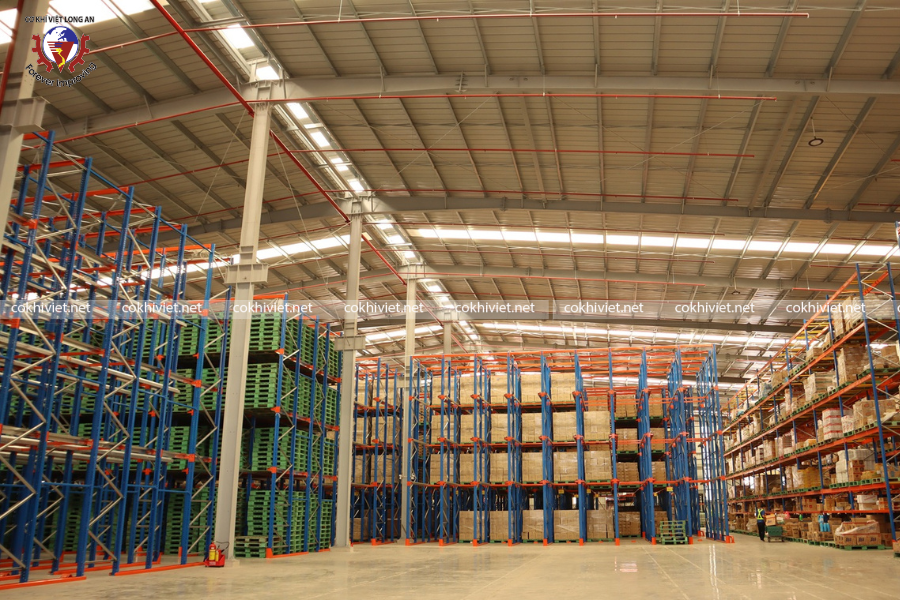 Kệ Drive-in do Cơ Khí Việt Long An thi công thực tế