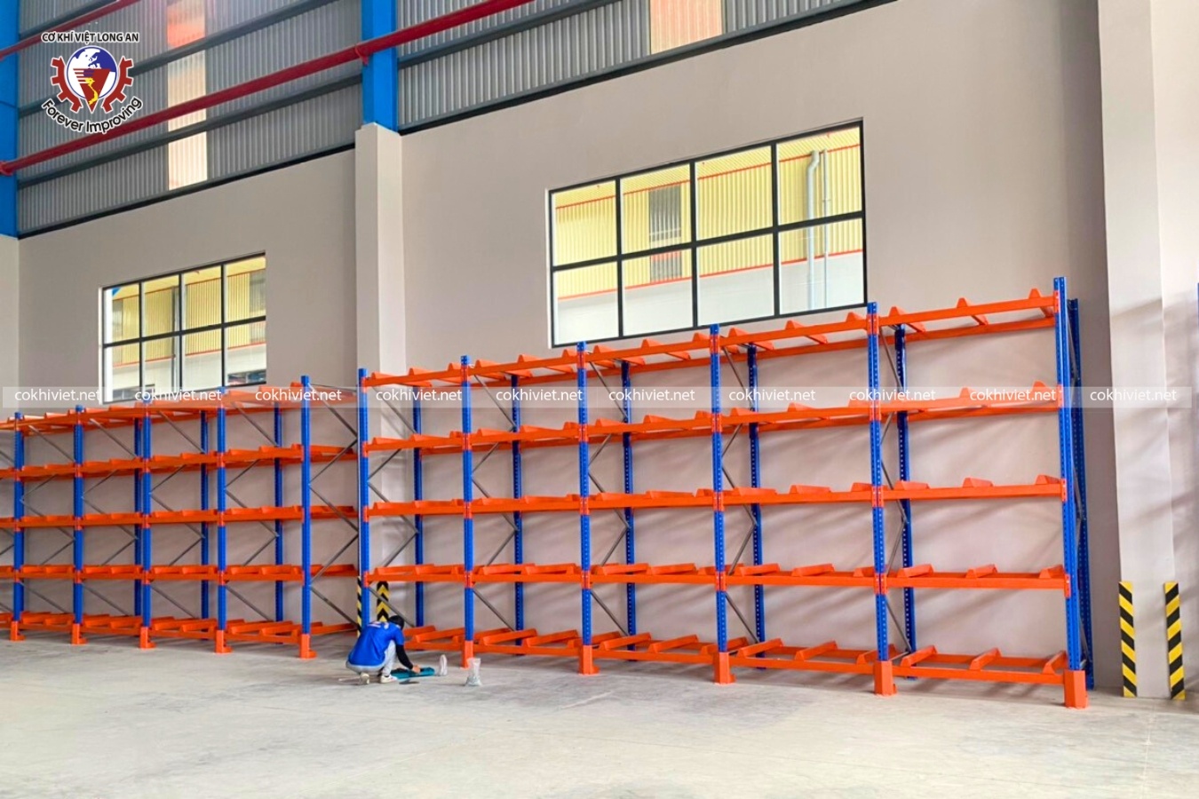 Kệ selective chứa khuôn