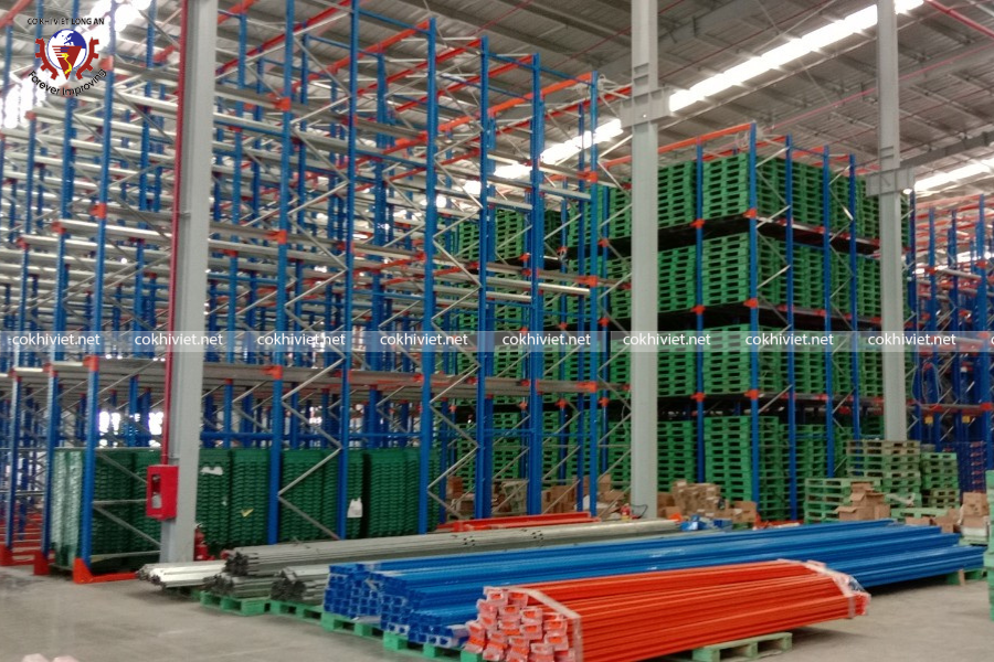 Kệ Drive-in giúp tăng mật độ lưu trữ pallet trong kho