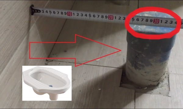 khoảng cách ống bồn cầu