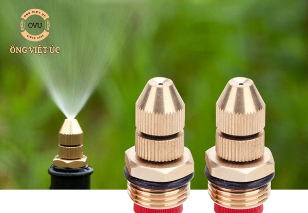 Béc tưới cây cho hộ gia đình