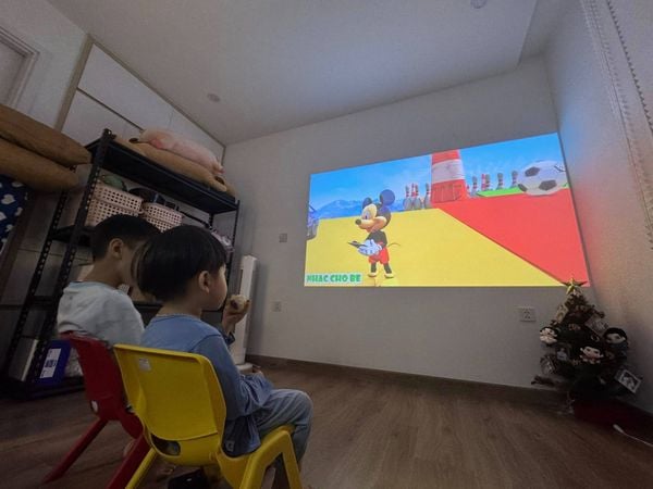 Lựa chọn máy chiếu cho phòng nhỏ đang rất được ưa chuộng thay vì TV