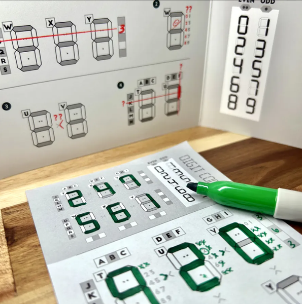 Một ván chơi Digit Code 2 người đang diễn ra