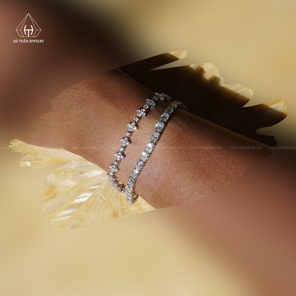 lac-tay-vang-dinh-full-moissanite