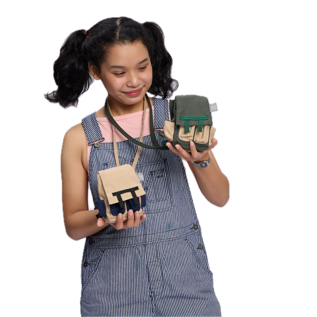 8-charm-tui-hinh-balo