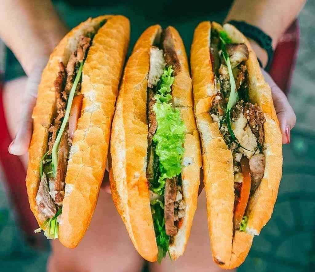 2-banh-mi-mon-an-sang-nhanh-va-tien-loi