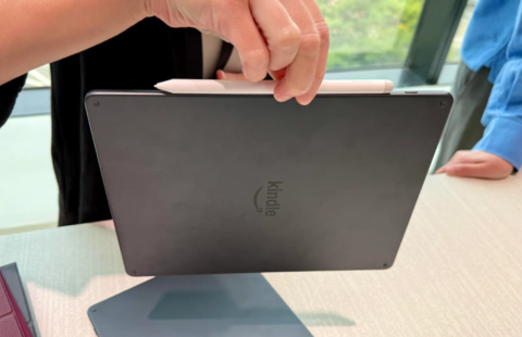 bút kindle scribe colorsoft