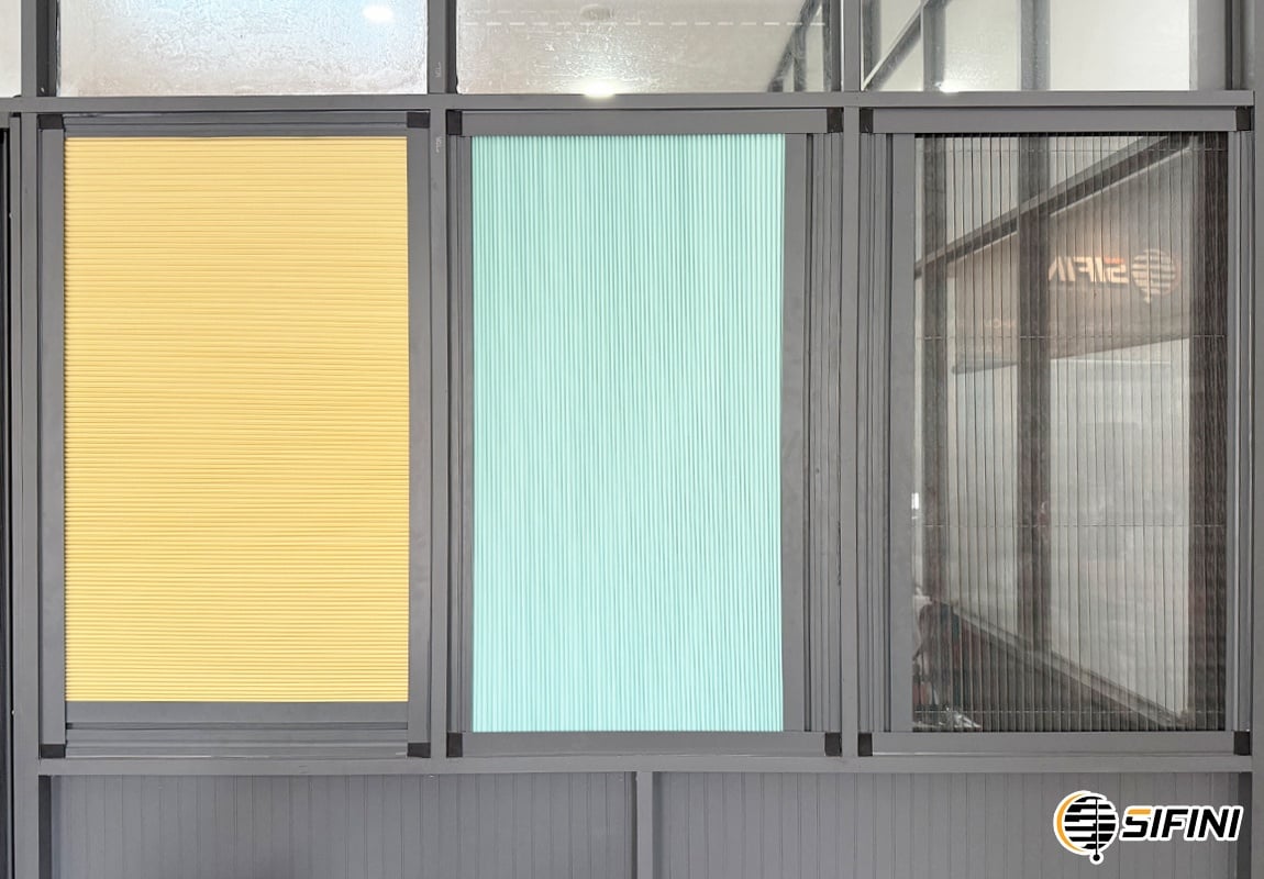 Rèm tổ ong gắn kính