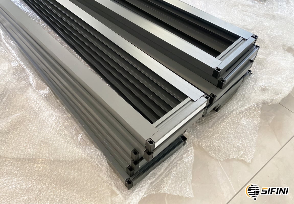 Rèm tổ ong gắn kính