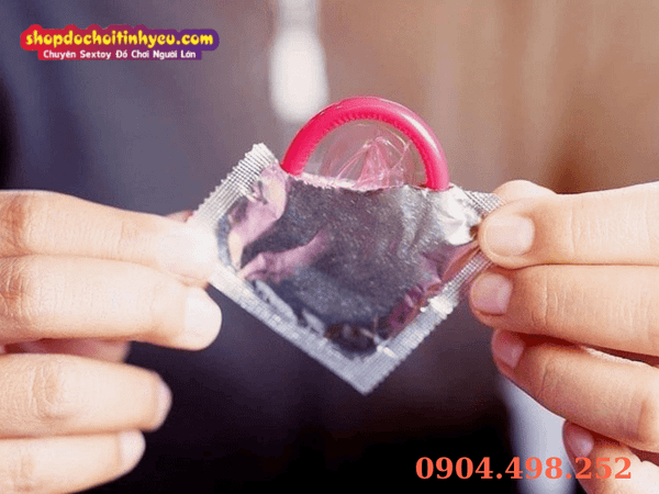 Cách đeo bao cao su chuẩn chuyên gia tại Shop