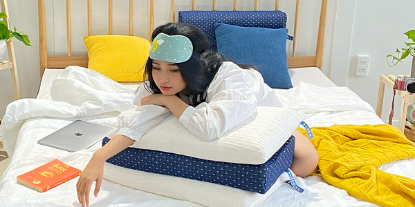 Gối cao su trị đau cổ