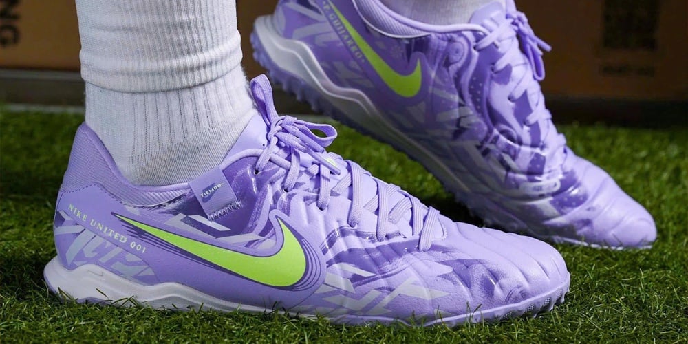 Vì sao nike lại làm tiempo 10 form ôm chân hơn so với các thế hệ trước?