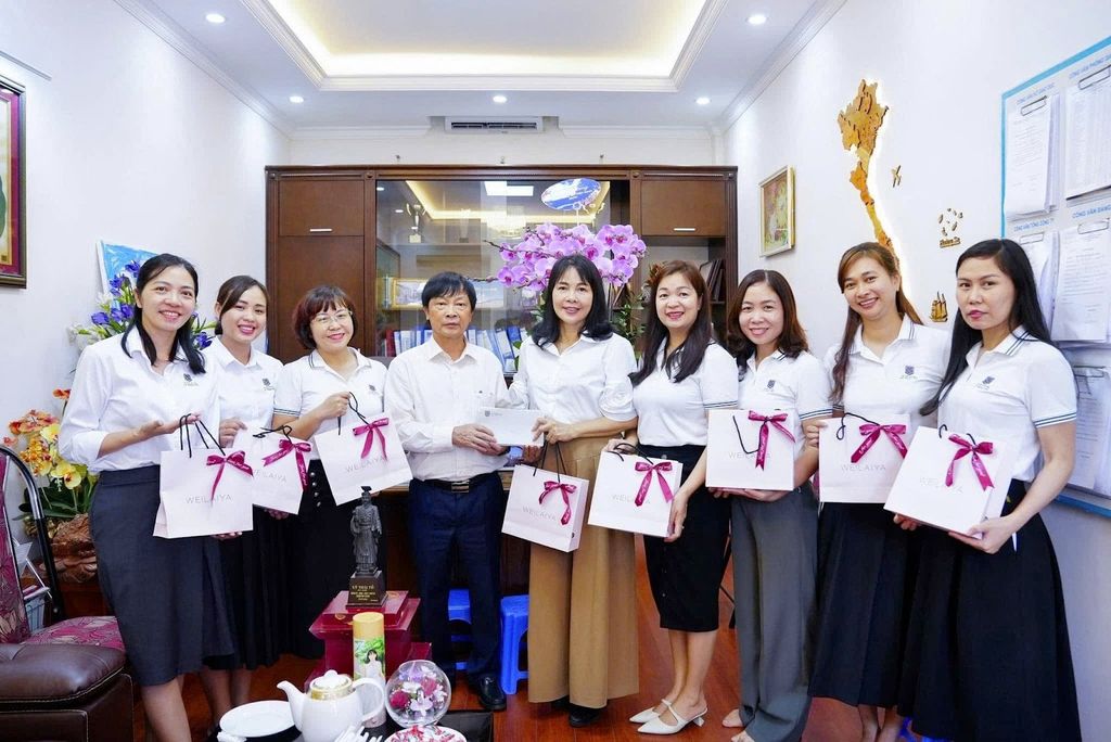 Set quà giá phải chăng được nhiều cơ quan, doanh nghiệp ưu tiên