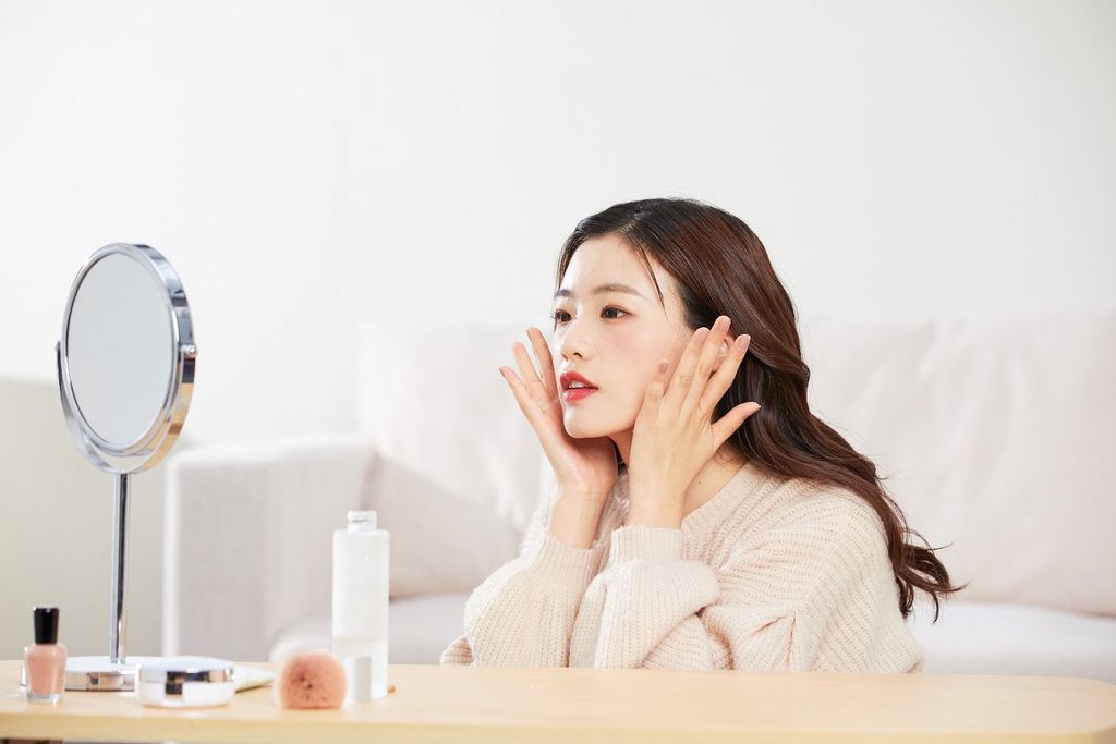 Tại sao da cần được tẩy trang đúng cách?