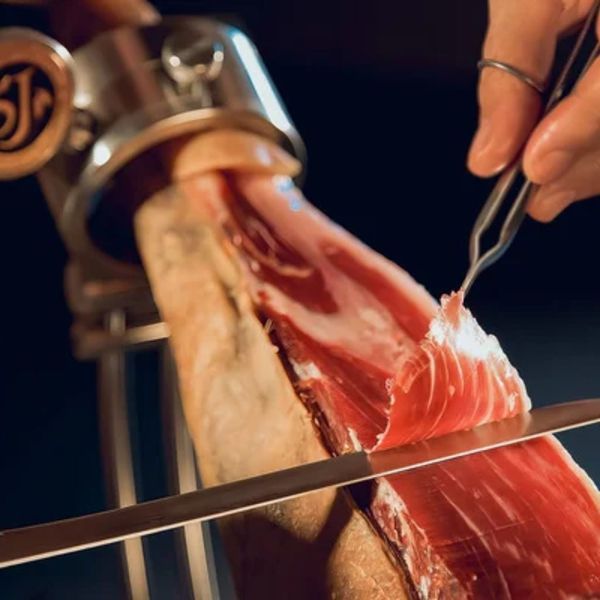 phu-kien-chuyen-dung-di-kem