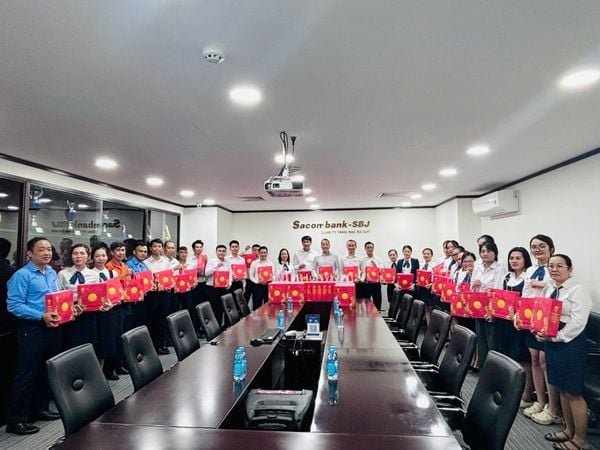 CHÚC MỪNG NGÀY PHỤ NỮ VIỆT NAM 20/10 - SACOMBANK-SBJ TÔN VINH VẺ ĐẸP VIỆT